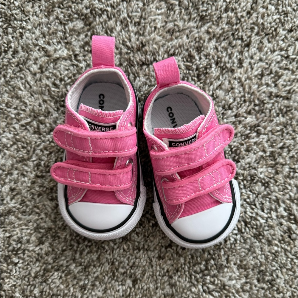 Size 2 infant pink converse. Only worn a handful of times.